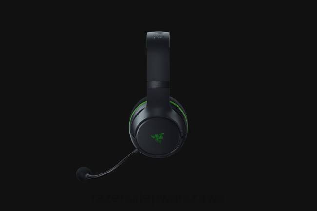 Kaira na Xboxa Razer ZF64154 czarny konsola